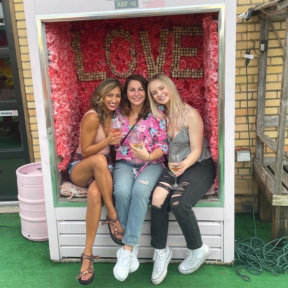 Meet your Posher, Bianca - Picture 3 of 6